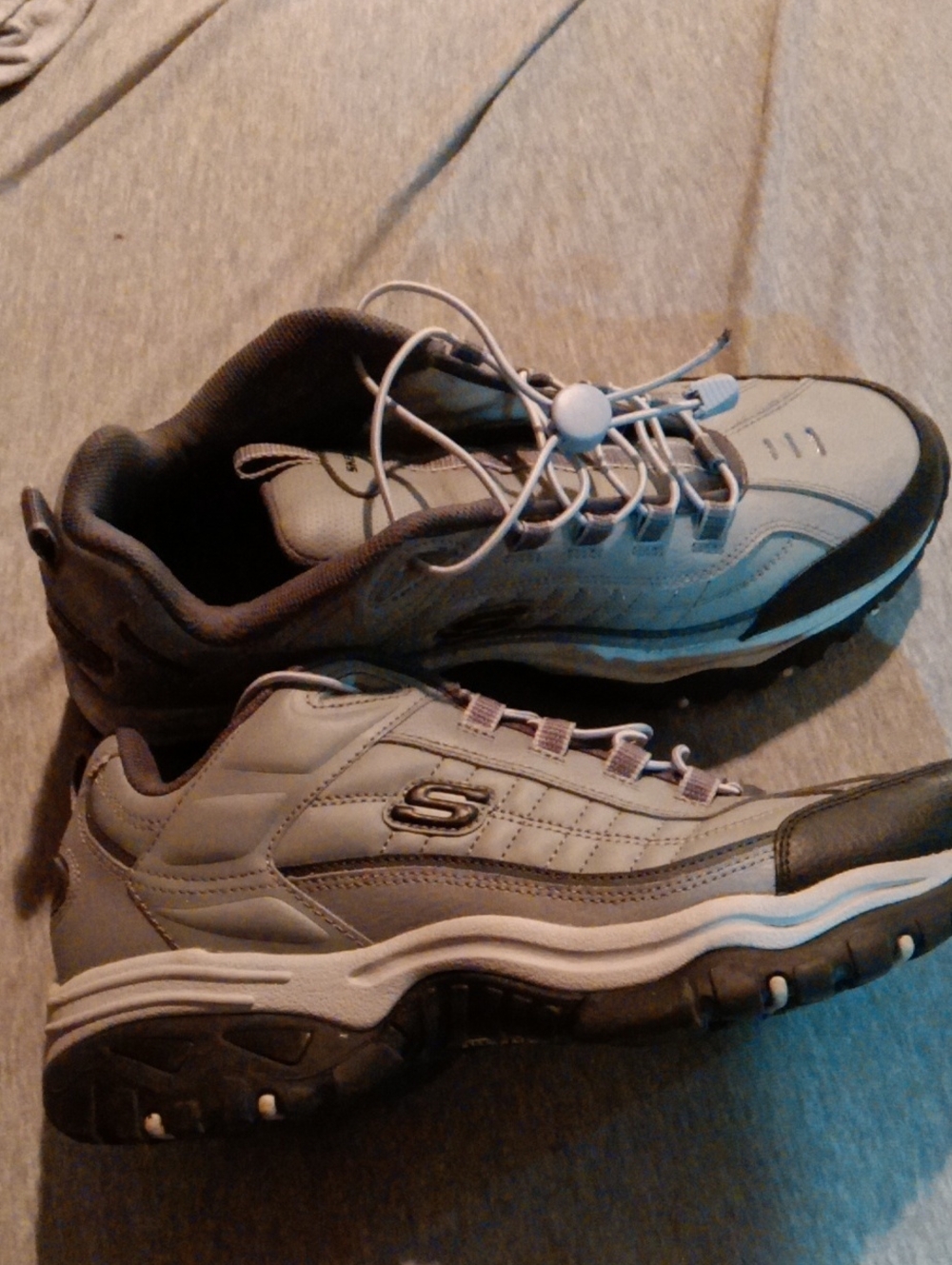 Skechers Men's Gray and Black Lace-Up Athletic Sneakers SZ12